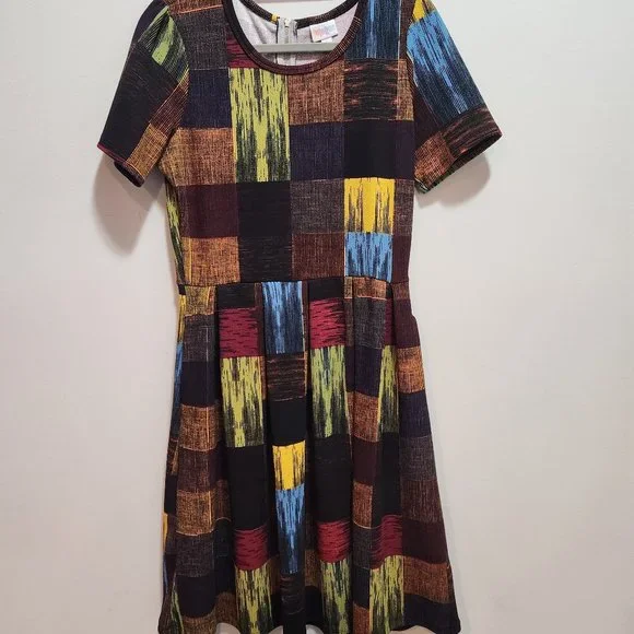 LuLaRoe | Dresses | Colorful Print Shortsleeved Knee Length Dress | Poshmark